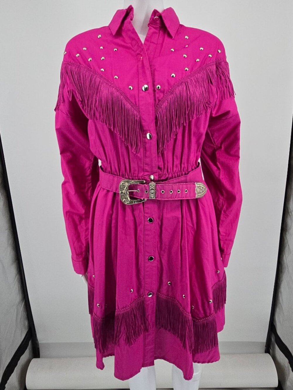 Vintage 1980s Sas'sa Pink Western Cowgirl Rodeo Studded/Fringed Shirt Dress (M)